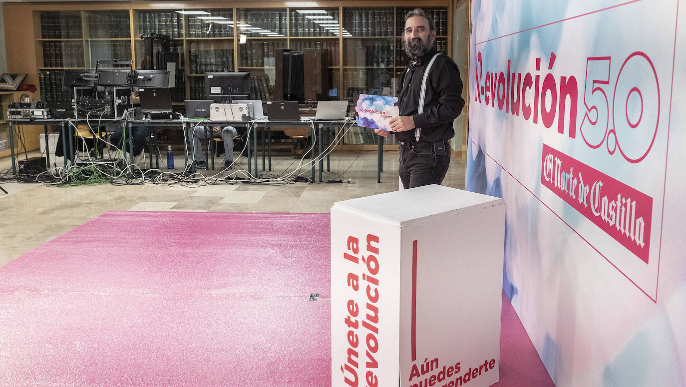 Con un nuevo formato 'on line' y completamente gratuito en el que todos los lectores de El Norte de Castilla podrán seguir las jornadas que se celebrarán los días 13, 14 y 15 | La jornada inaugural ha contado con la participación de Pedro Meseguer, del CSIC; Joan Garriga, de Flashtalking España y Xavi Robles, de VIZZ