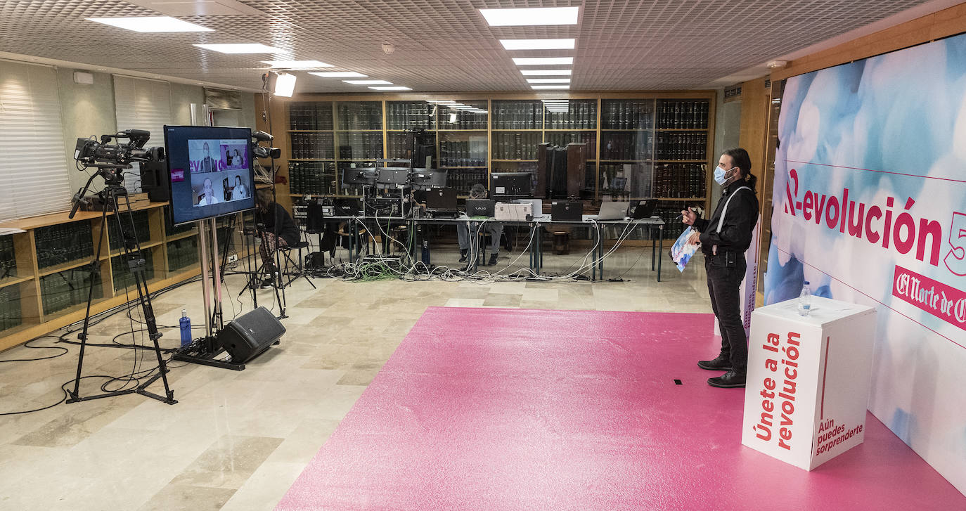 Con un nuevo formato 'on line' y completamente gratuito en el que todos los lectores de El Norte de Castilla podrán seguir las jornadas que se celebrarán los días 13, 14 y 15 | La jornada inaugural ha contado con la participación de Pedro Meseguer, del CSIC; Joan Garriga, de Flashtalking España y Xavi Robles, de VIZZ