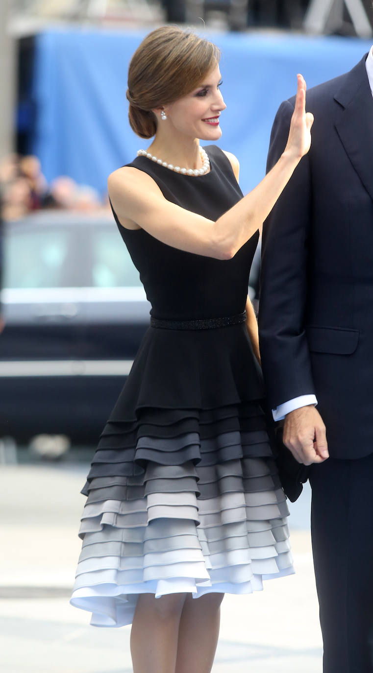 Vestido utilizado por la Reina el año 2015.