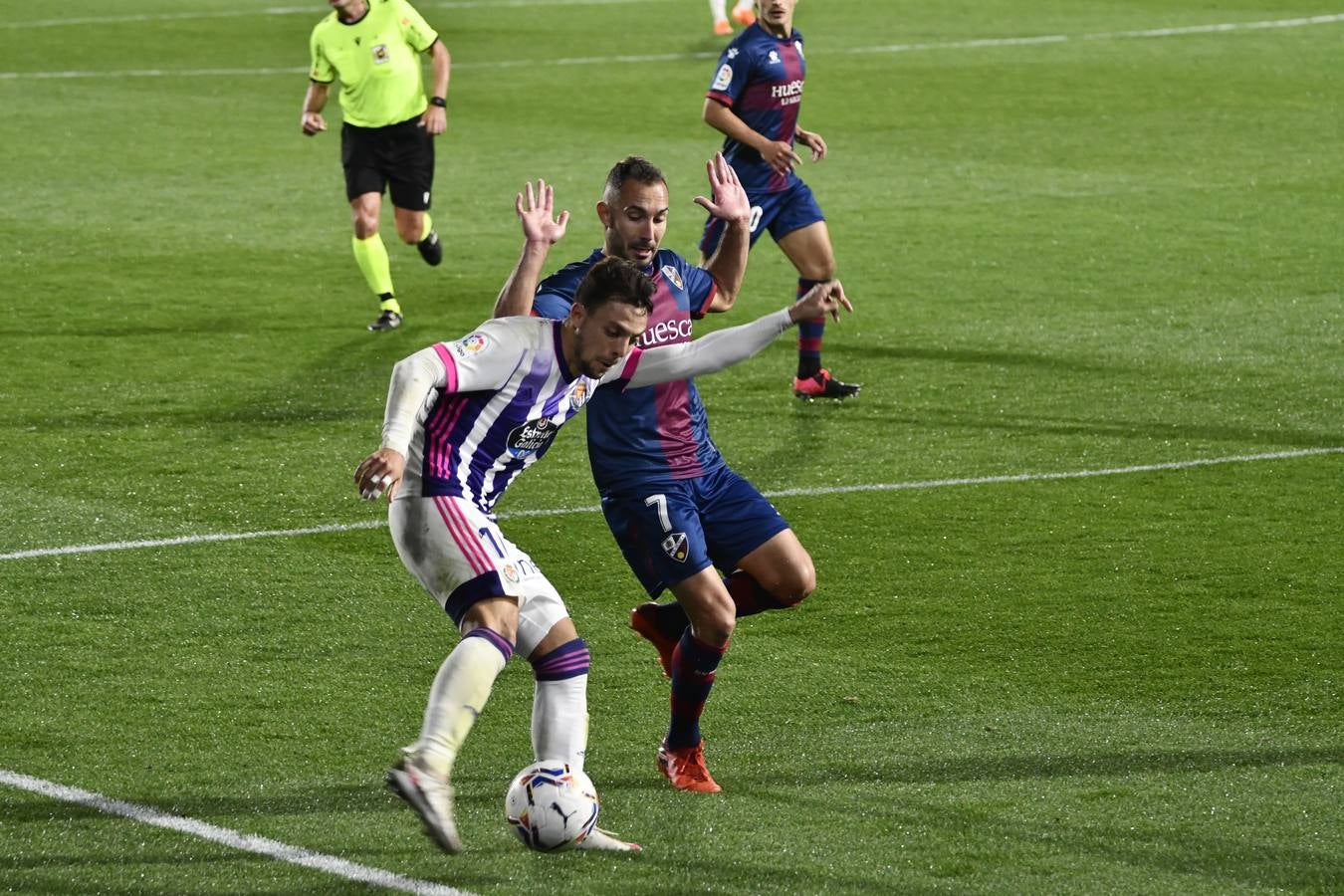 Fotos: EMpate del Real Valladolid en Huesca (2-2)