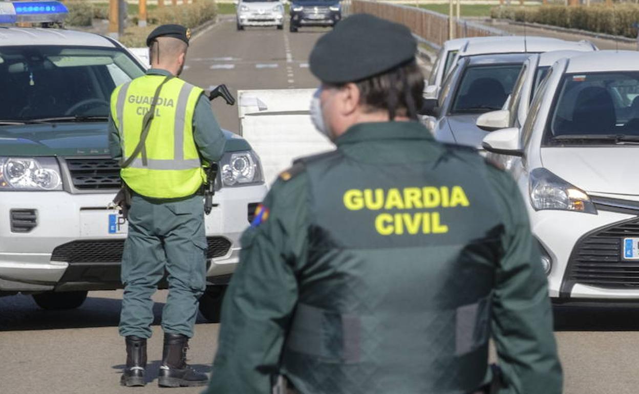 Control de la Guardia Civil.