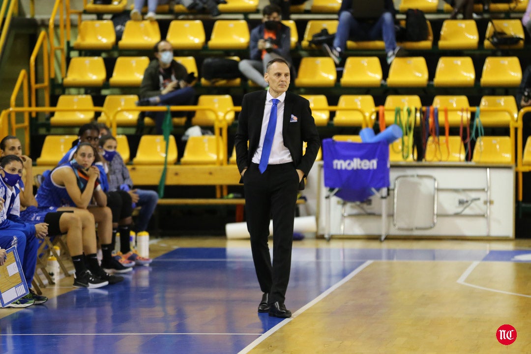 Perfumerías Avenida - Estudiantes 