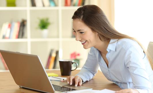 El teletrabajo facilita el ahorro de costes a las empresas. 