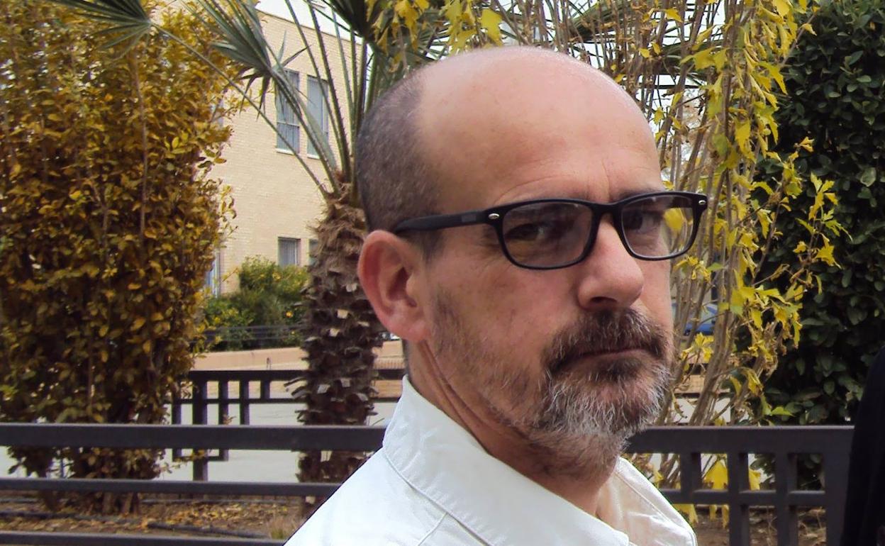 El director y productor del documental 'El vino, el mundo y nosotros', Antonio Lobo.