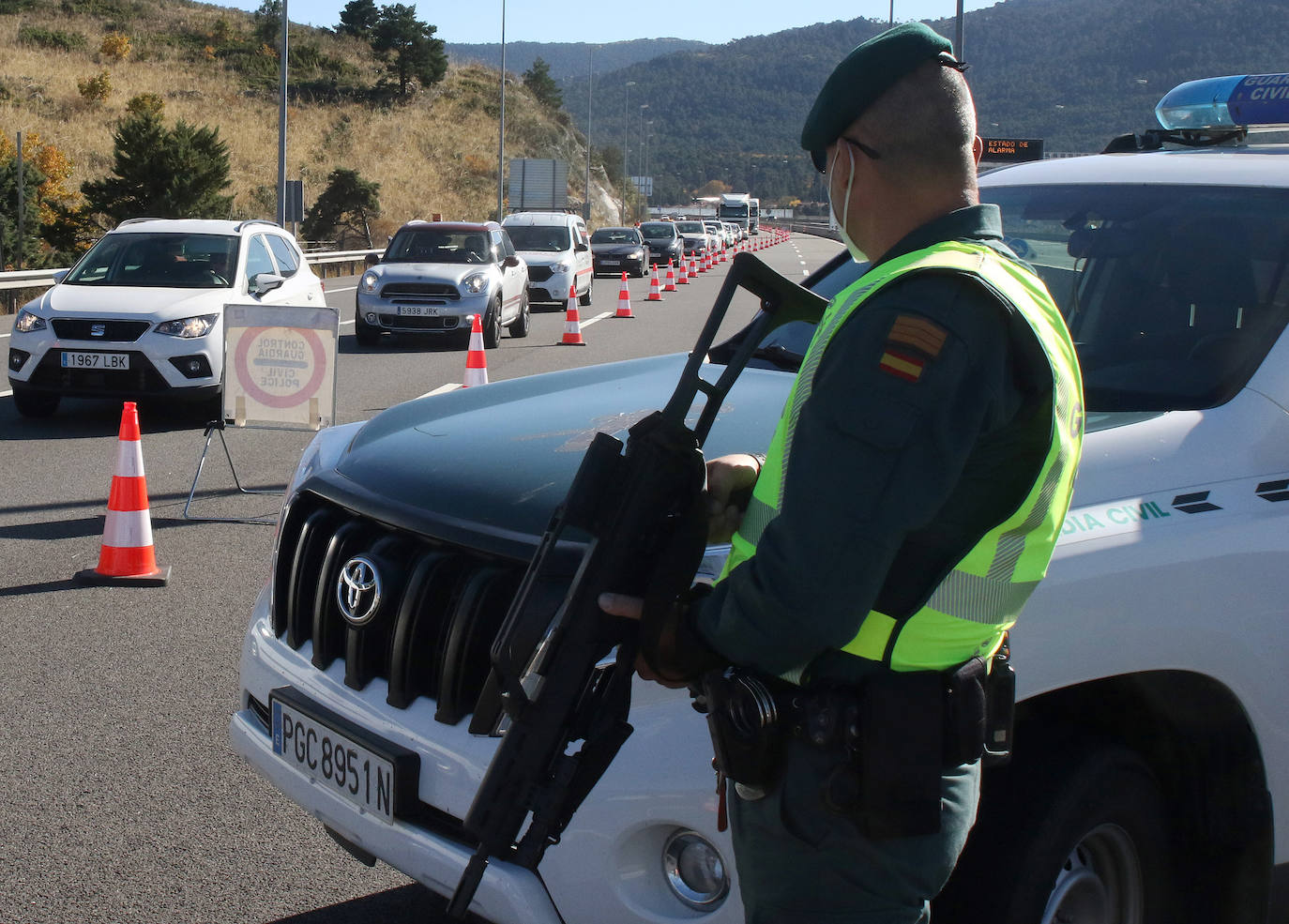 Los controles reducen la movilidad en Castilla y León y se intensificarán hasta el lunes