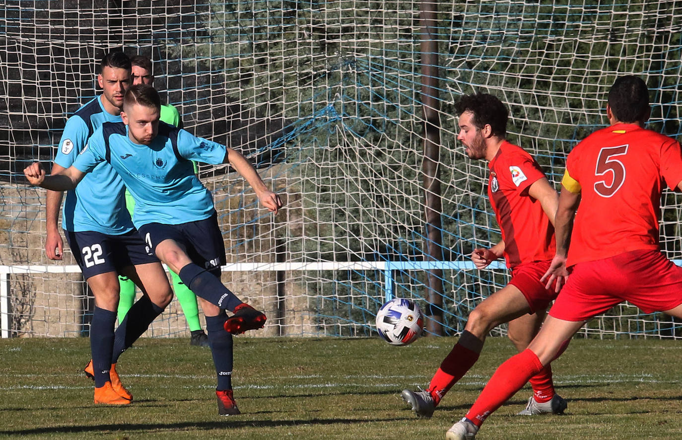 Fotos: La Granja se estrena con derrota