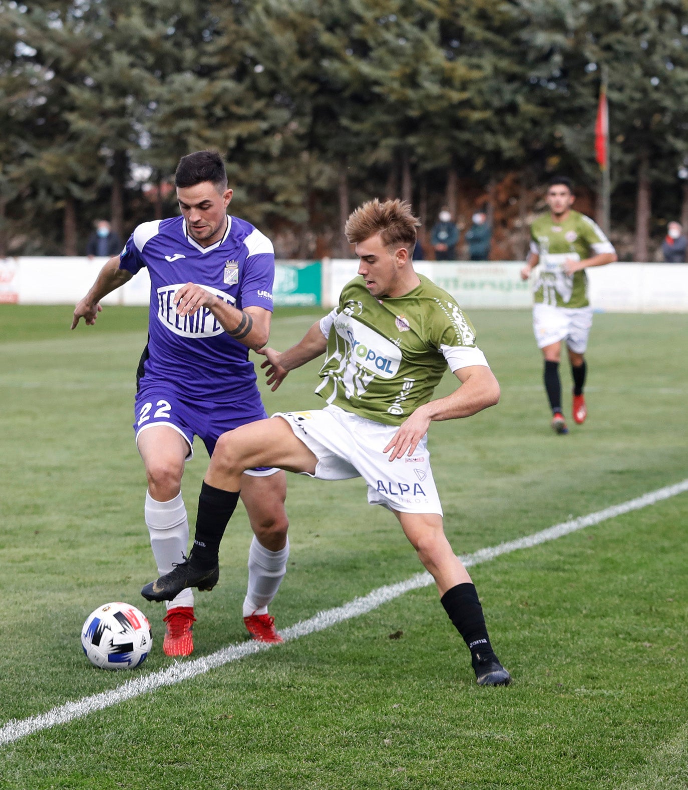 El Palencia Cristo Atlético gana el primer derbi de la temporada.