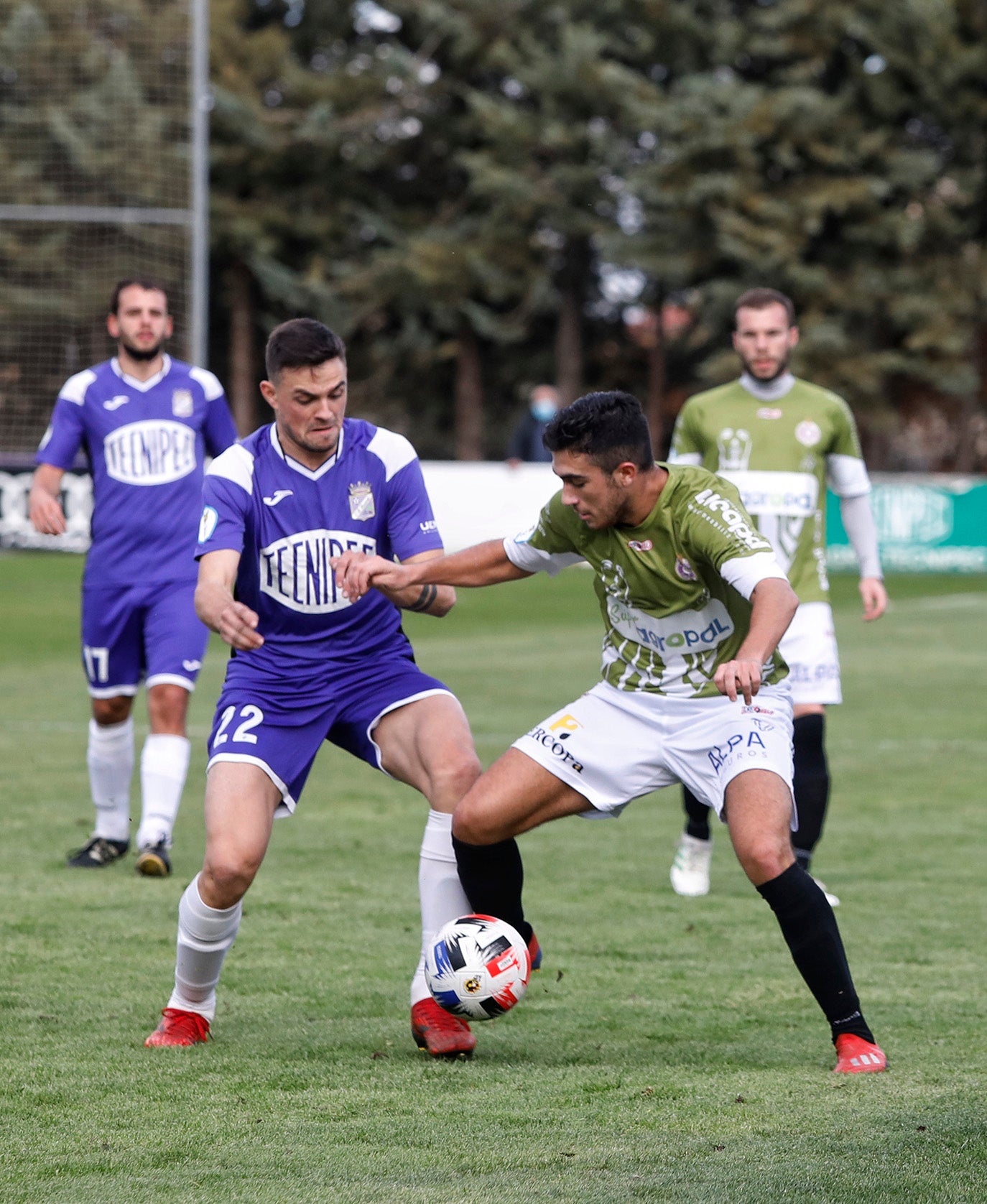 El Palencia Cristo Atlético gana el primer derbi de la temporada.