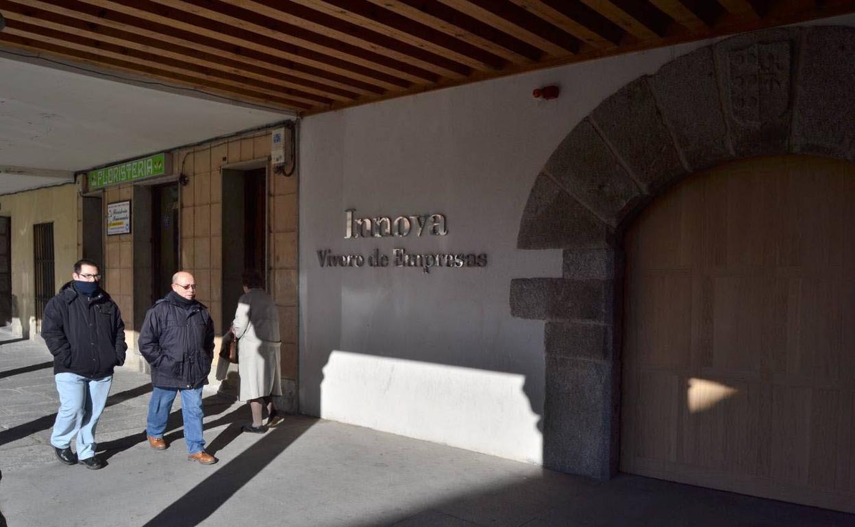 Entreda al vivero de empresas Innova de Peñaranda de Bracamonte.