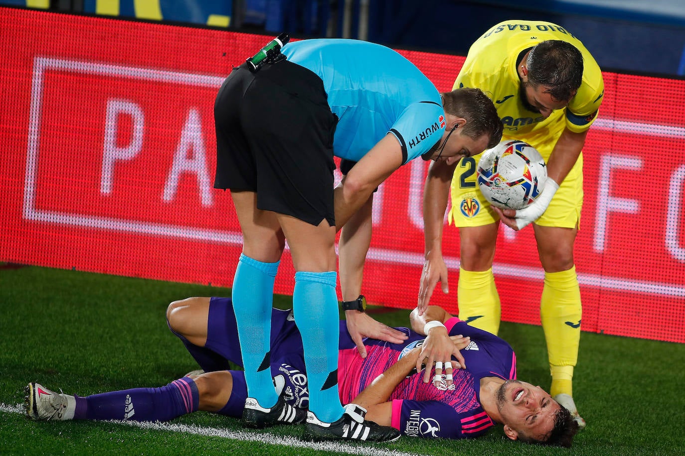 El Real Valladolid pierde por dos goles a cero contra el Villarreal. 