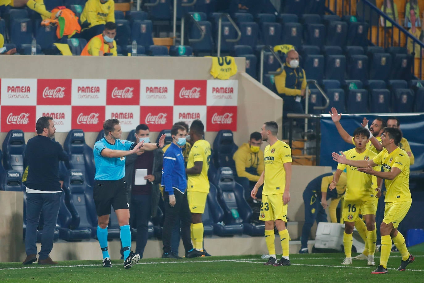 El Real Valladolid pierde por dos goles a cero contra el Villarreal. 