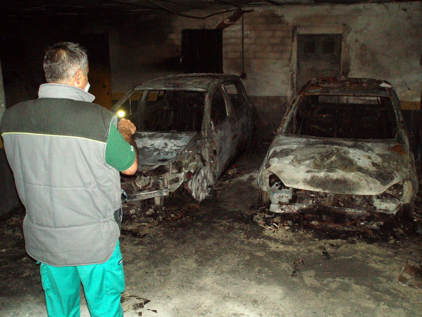 Fotos: Dos incendios en menos de 24 horas en garajes de Valladolid