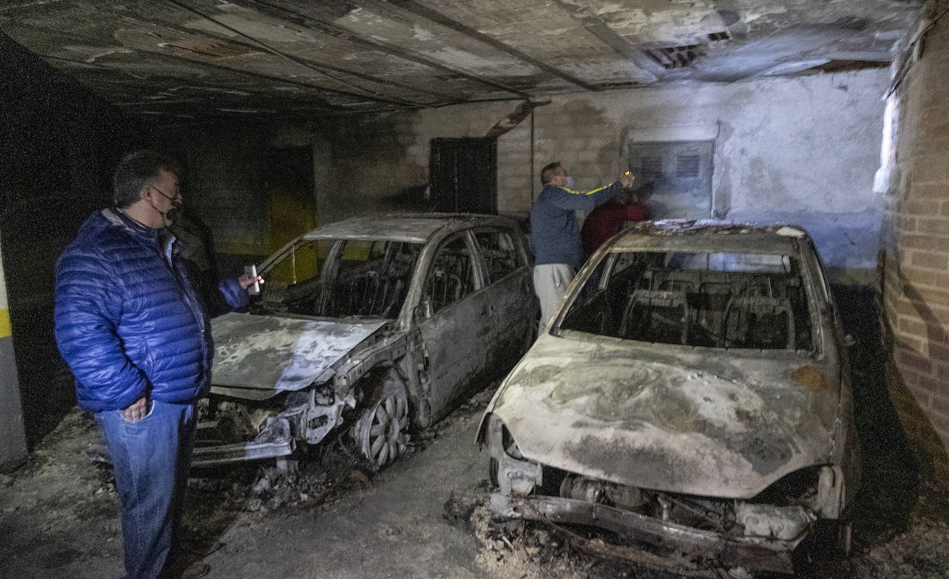 Fotos: Dos incendios en menos de 24 horas en garajes de Valladolid