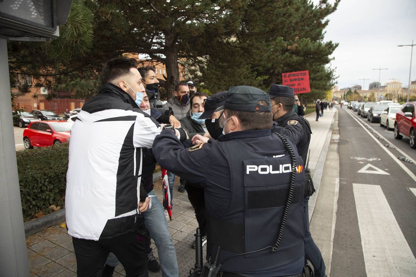 Fotos: Manifestación de hosteleros en Valladolid