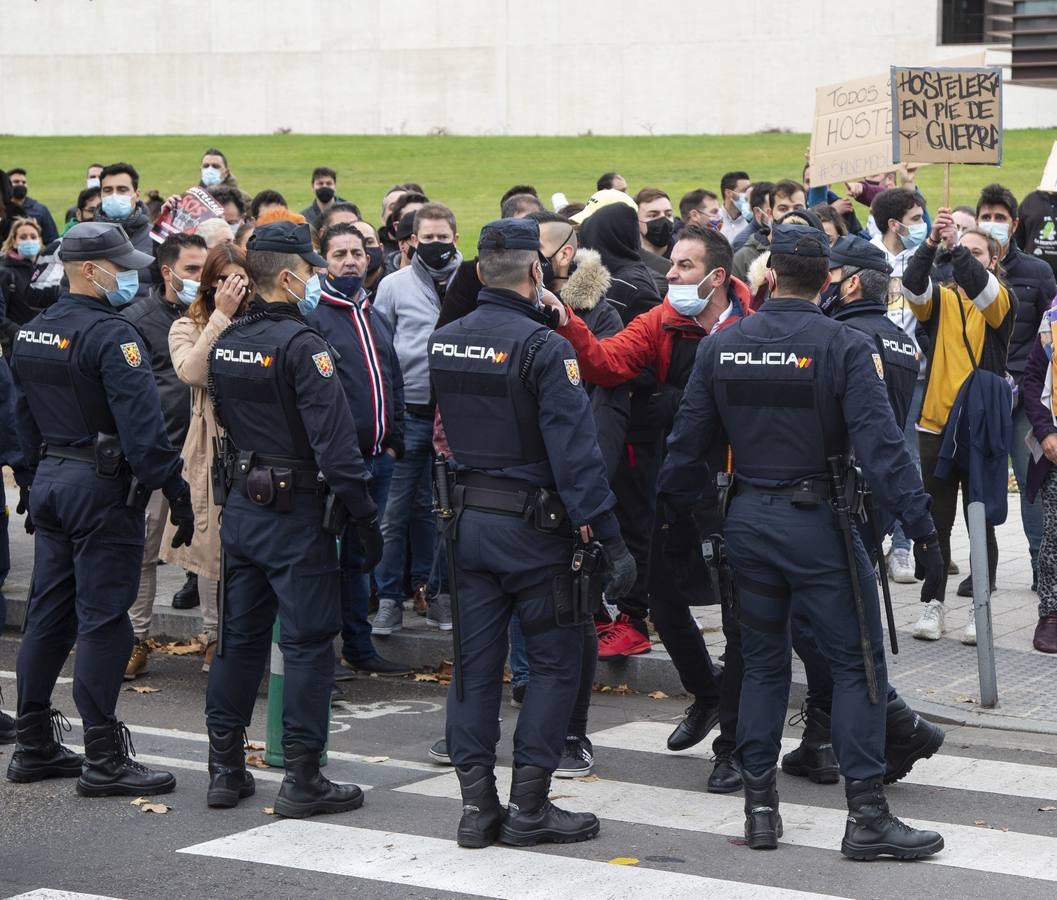 Fotos: Manifestación de hosteleros en Valladolid