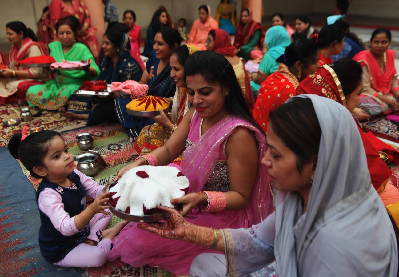 Fotos: El ayuno de Karva Chauth