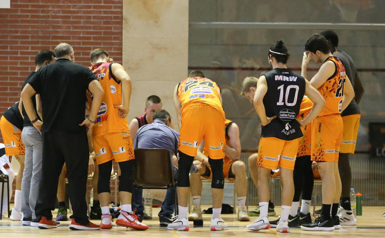 El Aquimisa Carbajosa regresa a la Liga ante el Zentro Basket Madrid con la baja de Carlos Hidalgo