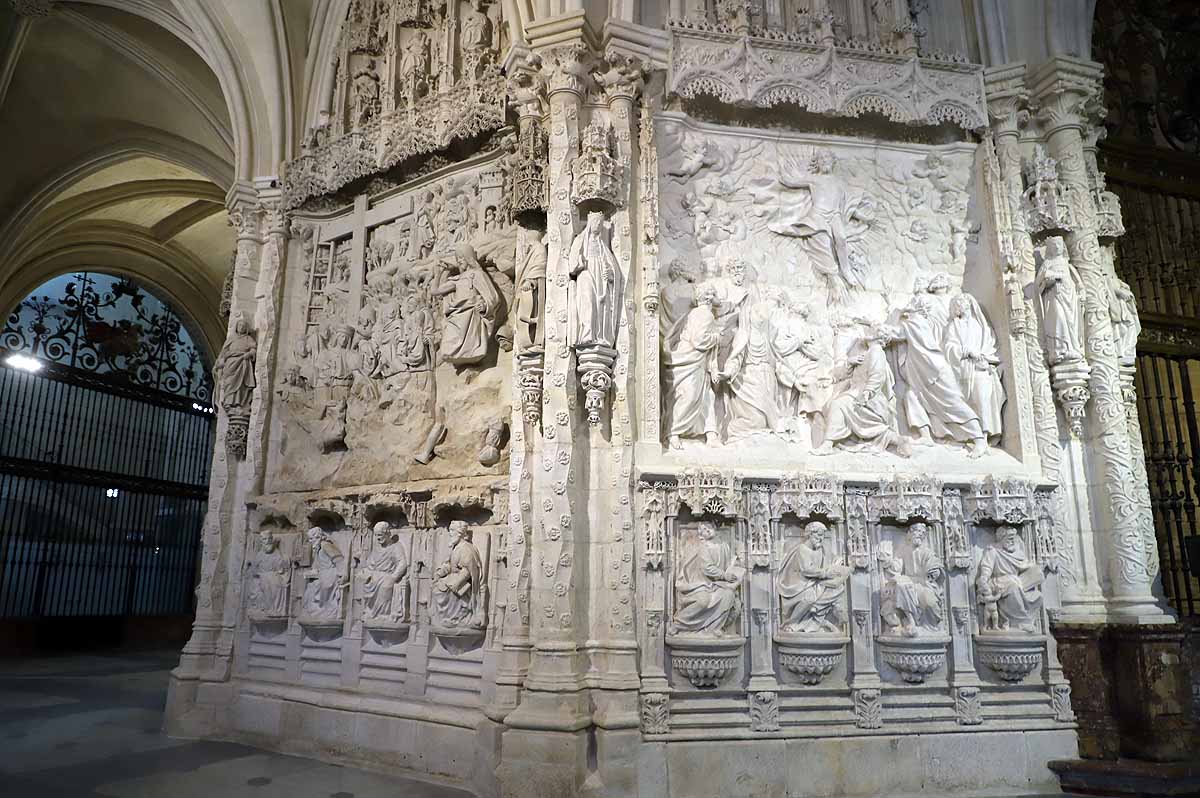 Fotos: Los relieves de Felipe Vigarny lucen renovados en la Catedral de Burgos