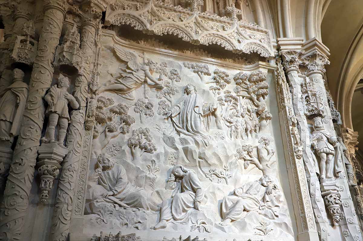 Fotos: Los relieves de Felipe Vigarny lucen renovados en la Catedral de Burgos