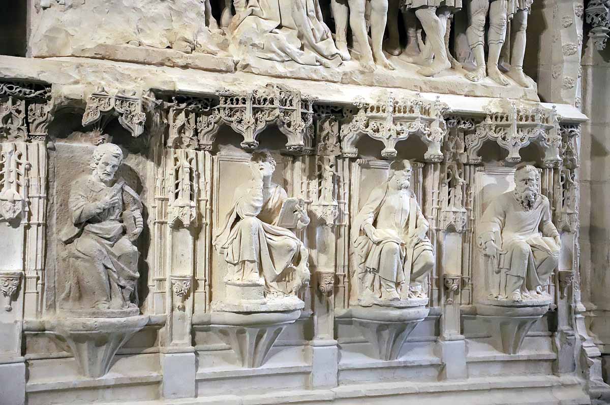 Fotos: Los relieves de Felipe Vigarny lucen renovados en la Catedral de Burgos