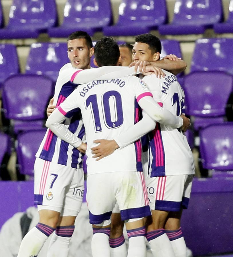 Fotos: Primera victoria de la temporada del Real Valladolid ante el Athletic