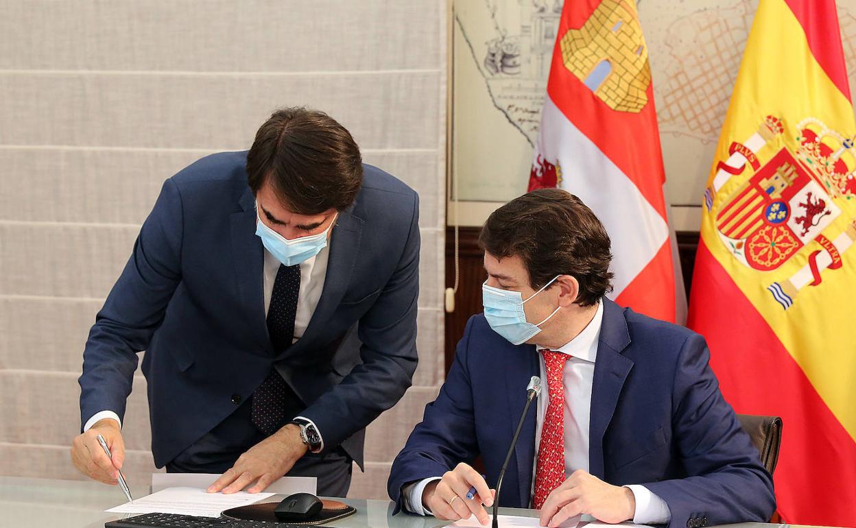 Coronavirus: Mañueco reclama su espacio y el PSOE anuncia su viraje a una oposición dura