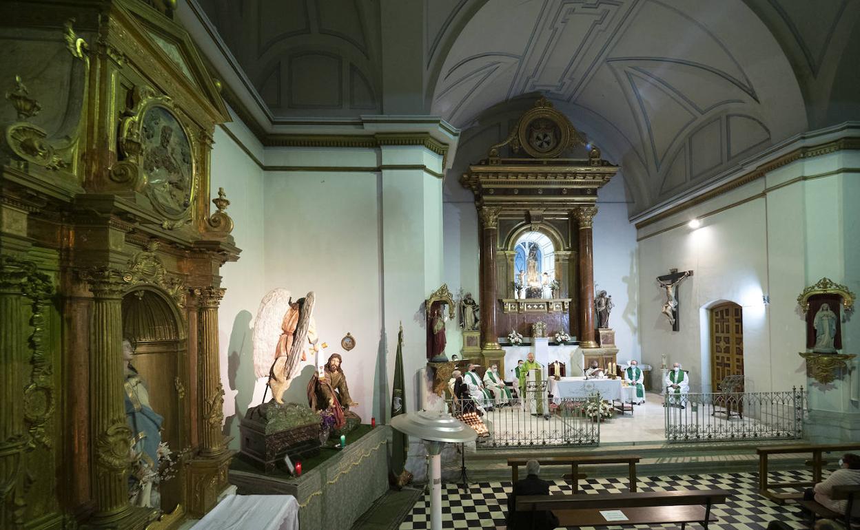 Capilla y altar de la iglesia del monasterio de Corpus Christi 