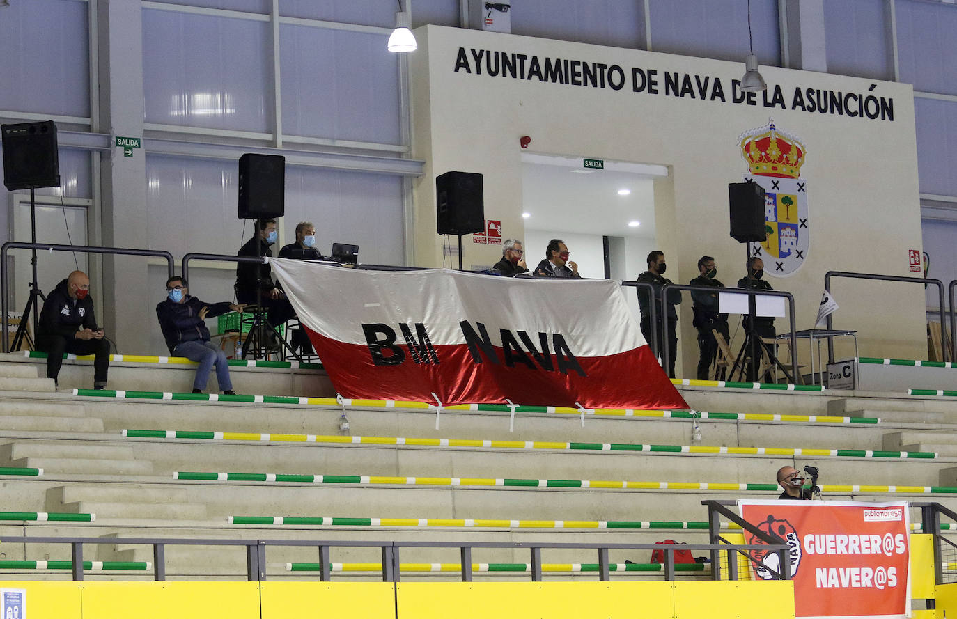 Encuentro de la Liga Asobal entre el Balonmano Nava y el Incarlopsa Cuenca 