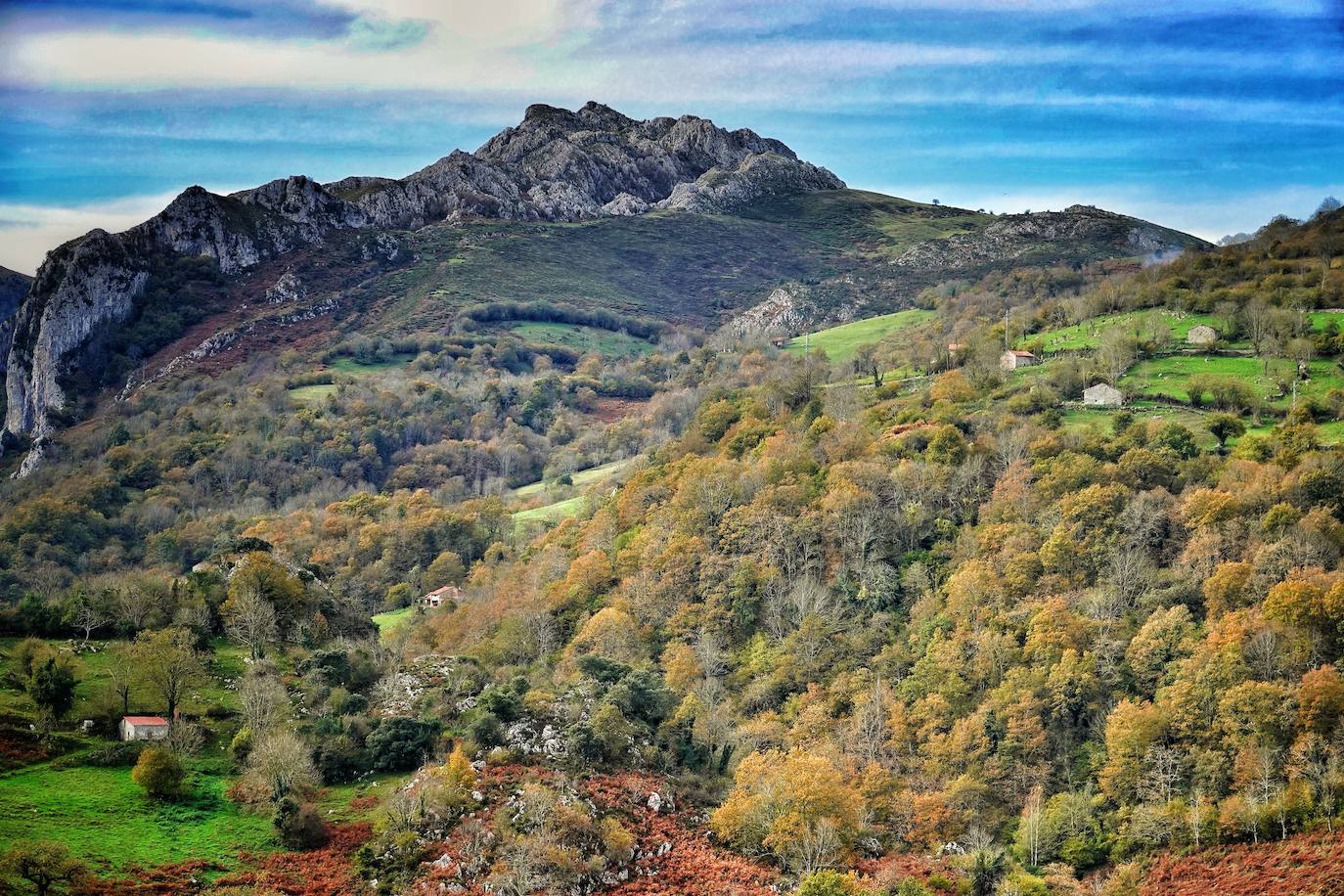 Fotos: Los colores del otoño visten los Picos de Europa