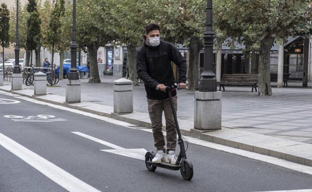 El Ayuntamiento estudia dar cabida al alquiler de patinetes en Valladolid «de forma ordenada»