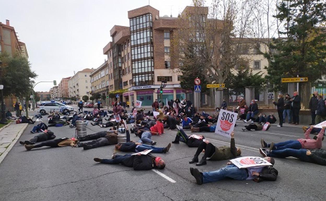 Los hosteleros en la Subdelegación del Gobierno en Ávila