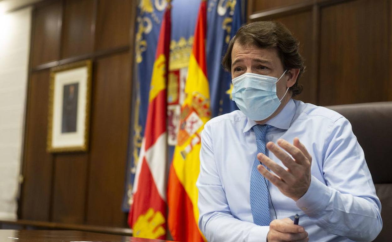 Coronavirus Castilla y León: Mañueco establece por decreto la reordenación del personal sanitario para hacer frente a la covid-19