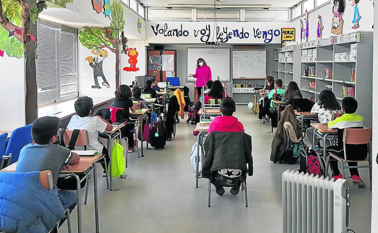 Alumnos del CEIP Arcipreste de Hita, de el Espinar, durante una de las clases. 