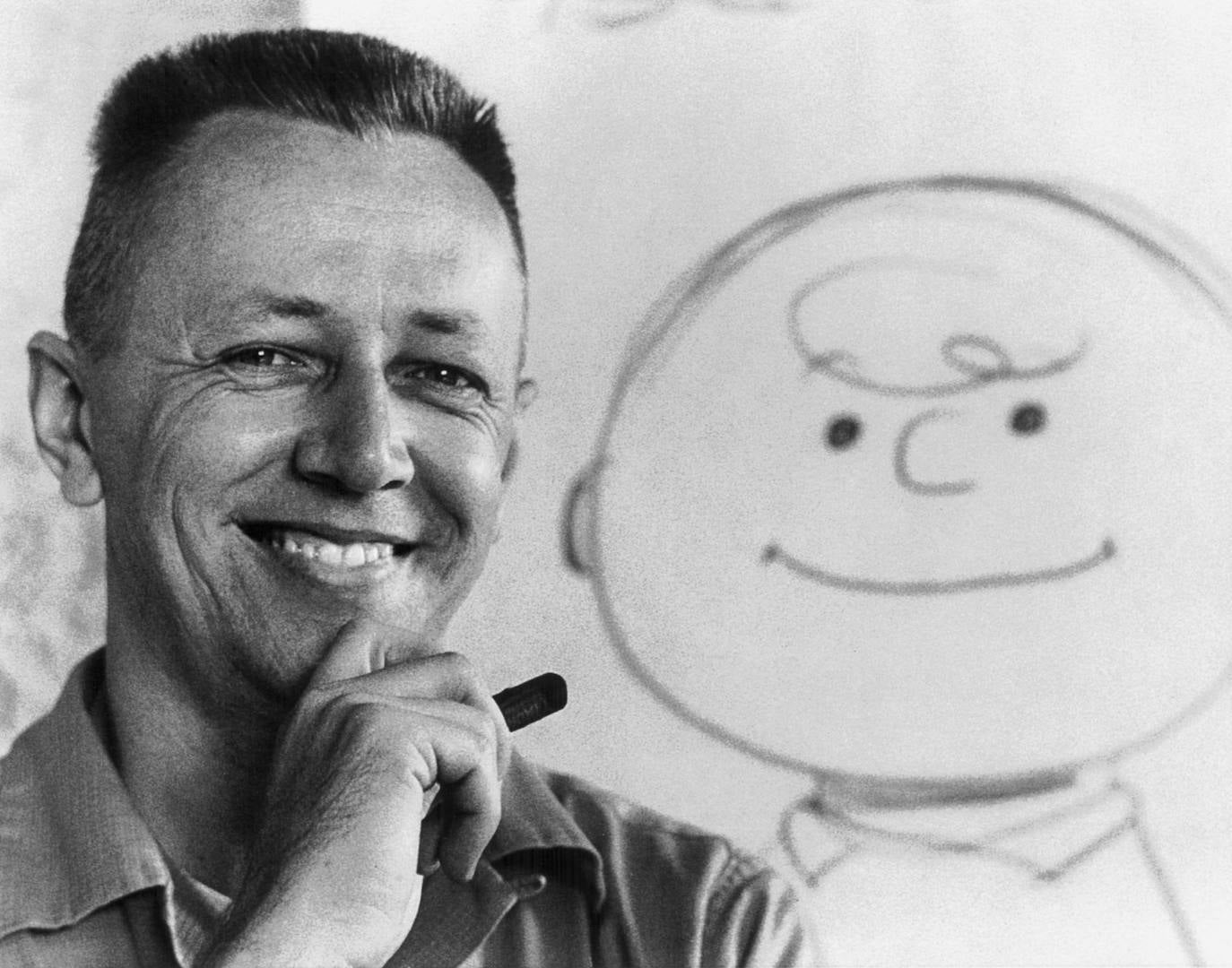 3. Charles Schulz – 32,5 millones de dólares | Dibujante. Murió el 12 de febrero de 2000, a los 77 años. Motivo: Cáncer