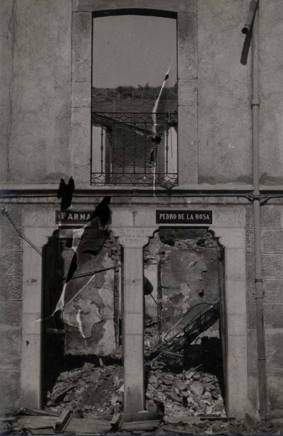 La Biblioteca Nacional publica las imágenes de los efectos causados por los incendios y bombardeos en la zona norte de León, Pola de Gordón, Santa Lucía y La Vid, durante la Guerra Civil 