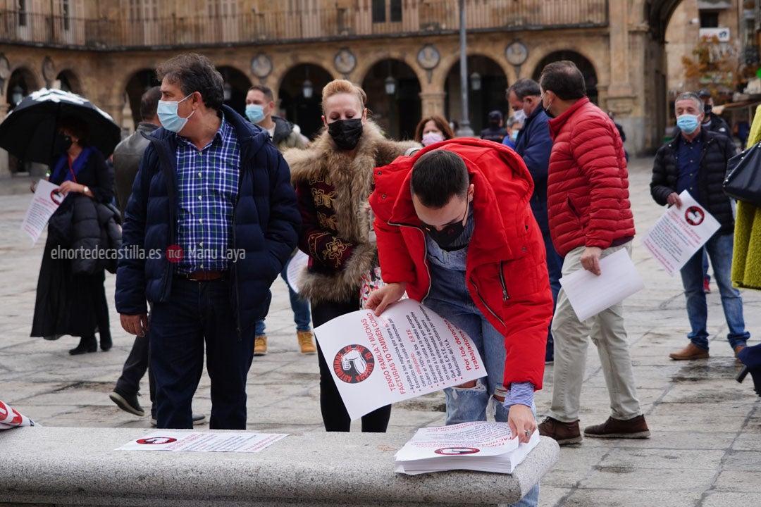 Concentración de autónomos en la Plaza Mayor de Salamanca