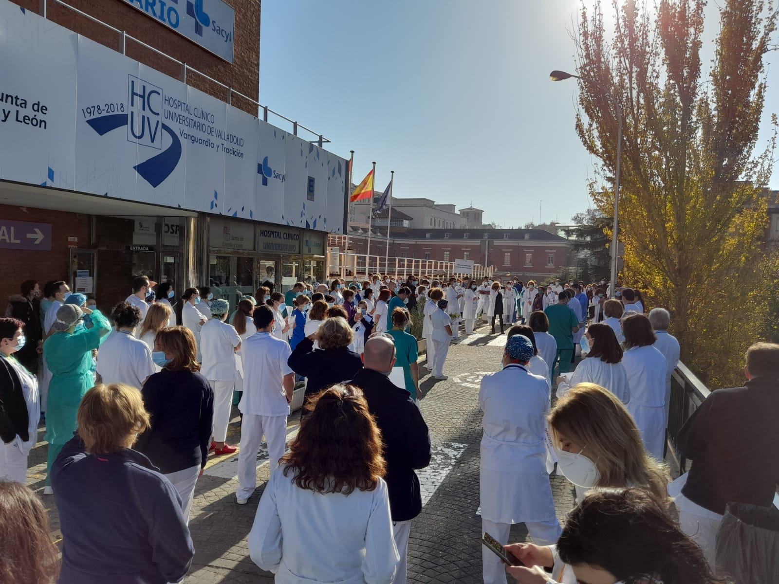 Fotos: Sanitarios de Valladolid protestan por sus condiciones laborales