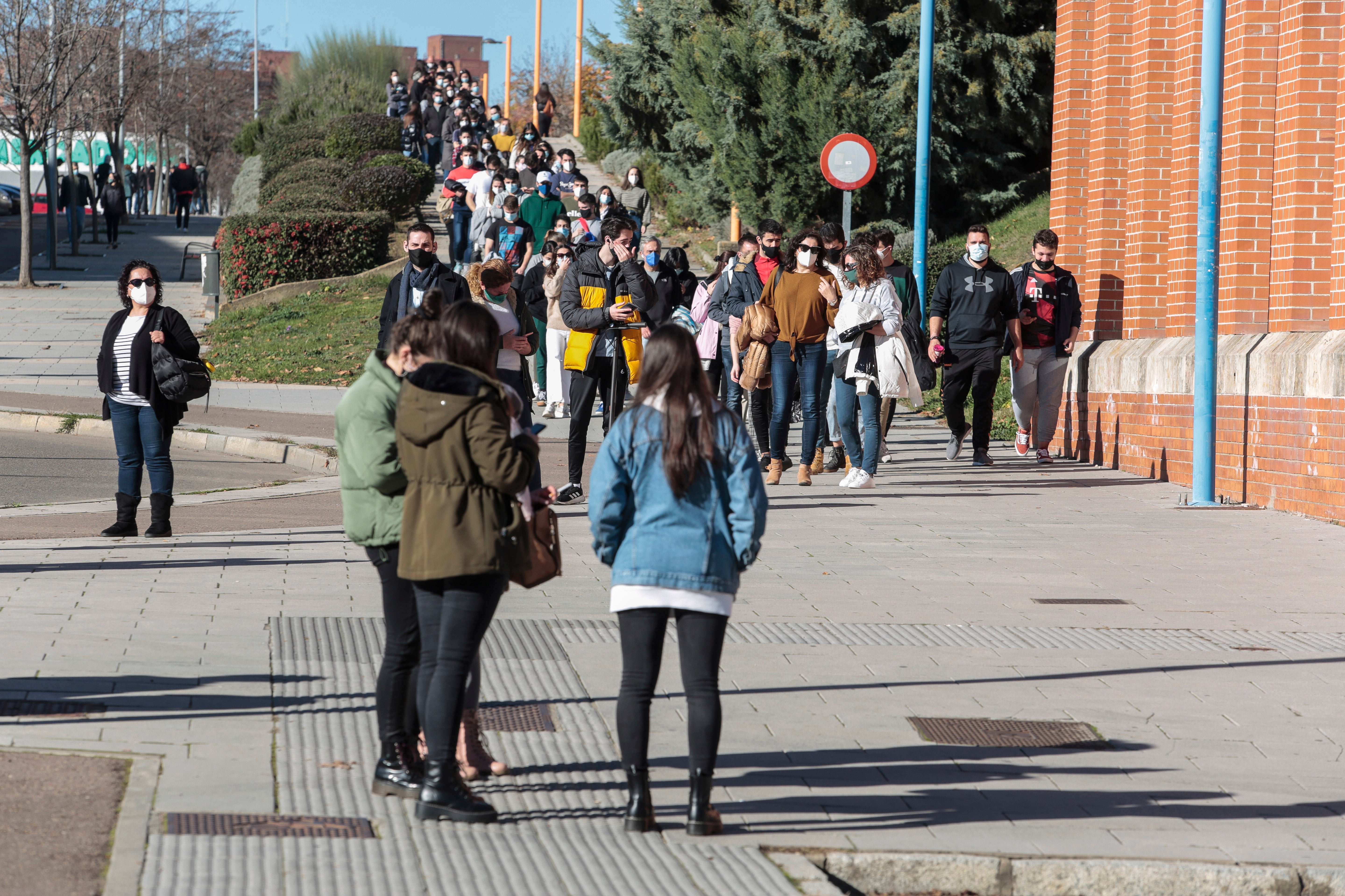 Fotos: Test masivos a la comunidad universitaria en León