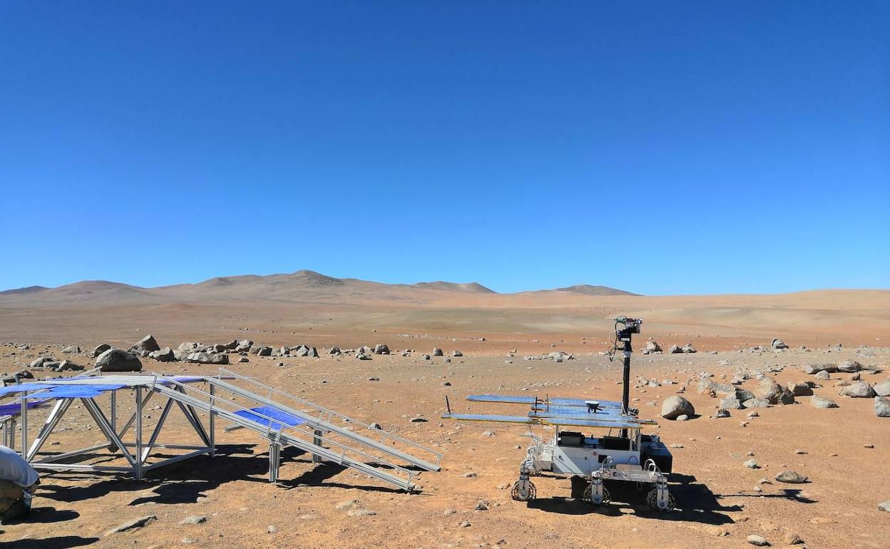 Réplica del rover Rosalind Franklin empleado para simular la misión marciana en el desierto de Atacama (Chile) el año pasado