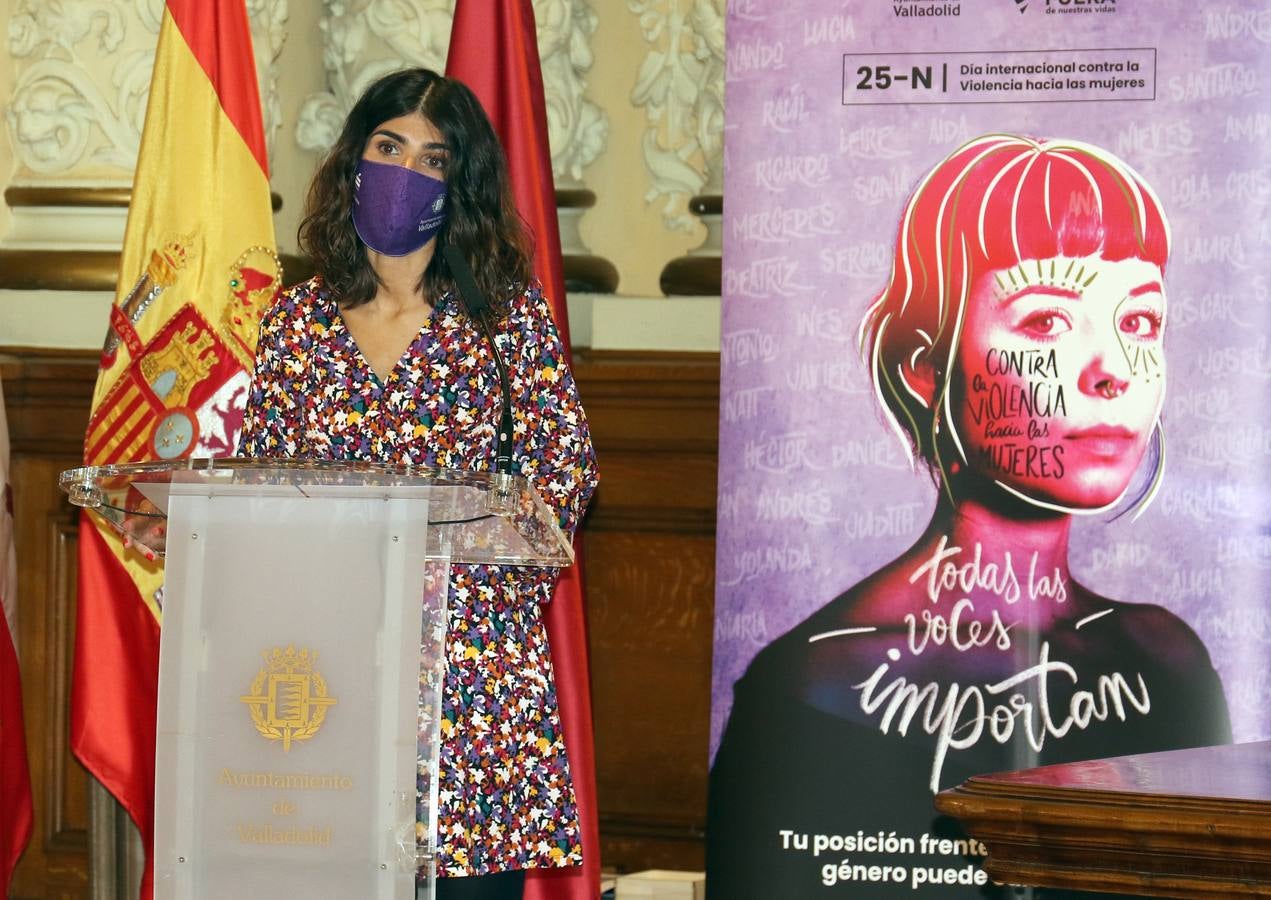 Fotos: Día Internacional de la Eliminación de la Violencia contra la Mujer en el Ayuntamiento de Valladolid