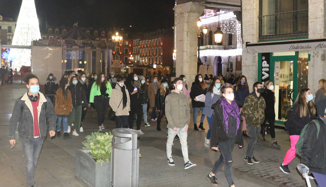 Manifestación contra el matrato hacia las mujeres. 