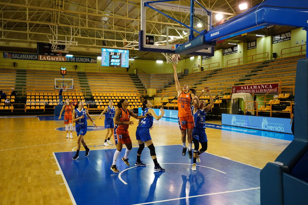 Perfumerías Avenida - Valencia Basket