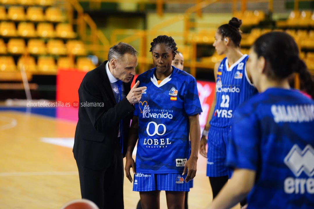 Perfumerías Avenida - Valencia Basket