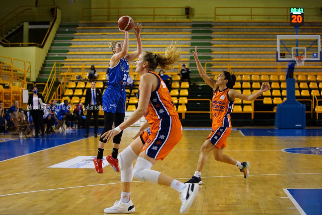 Perfumerías Avenida - Valencia Basket