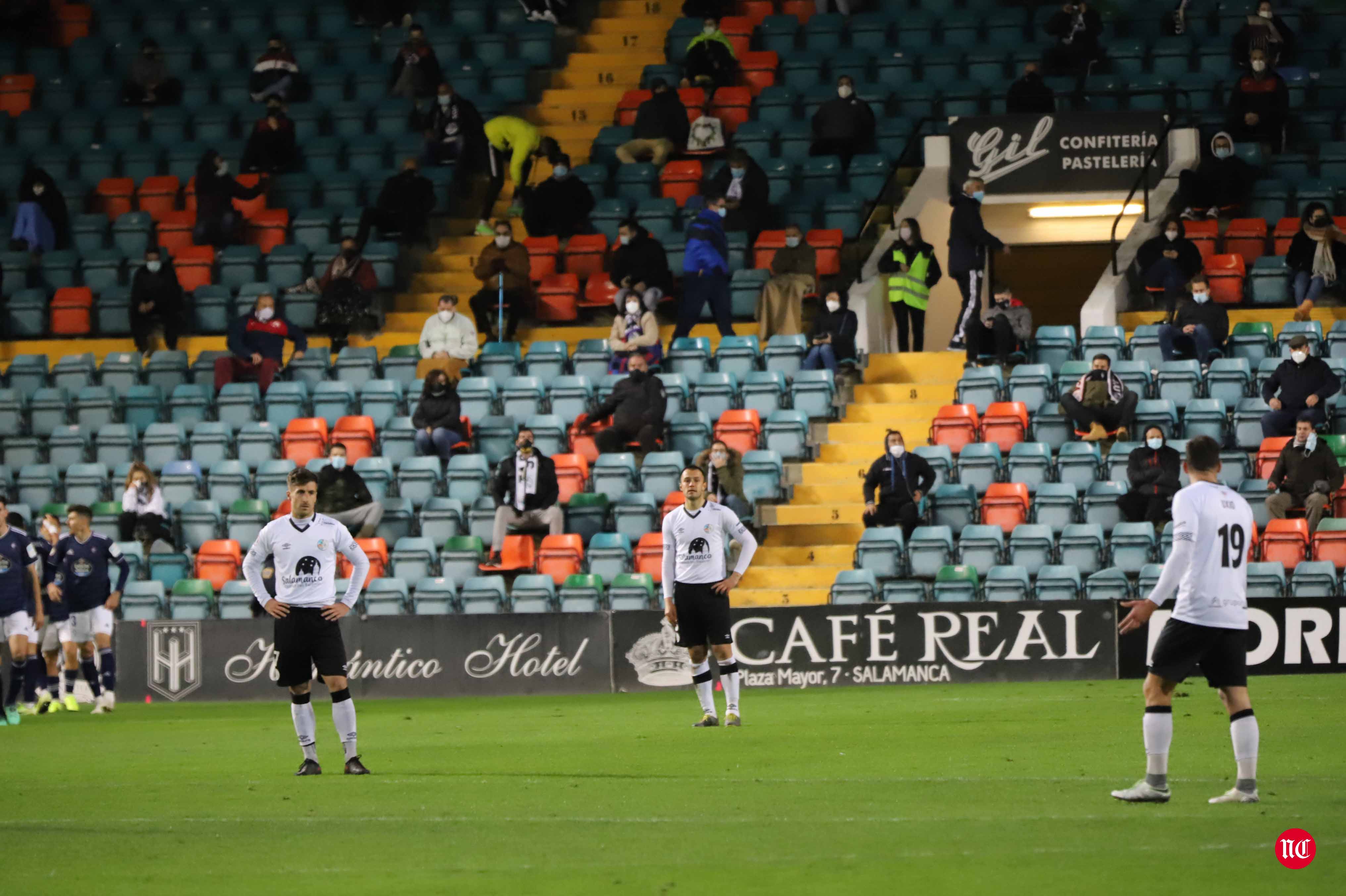 Fotos: El Salamanca UDS goleado ante el Celta B (0-3)