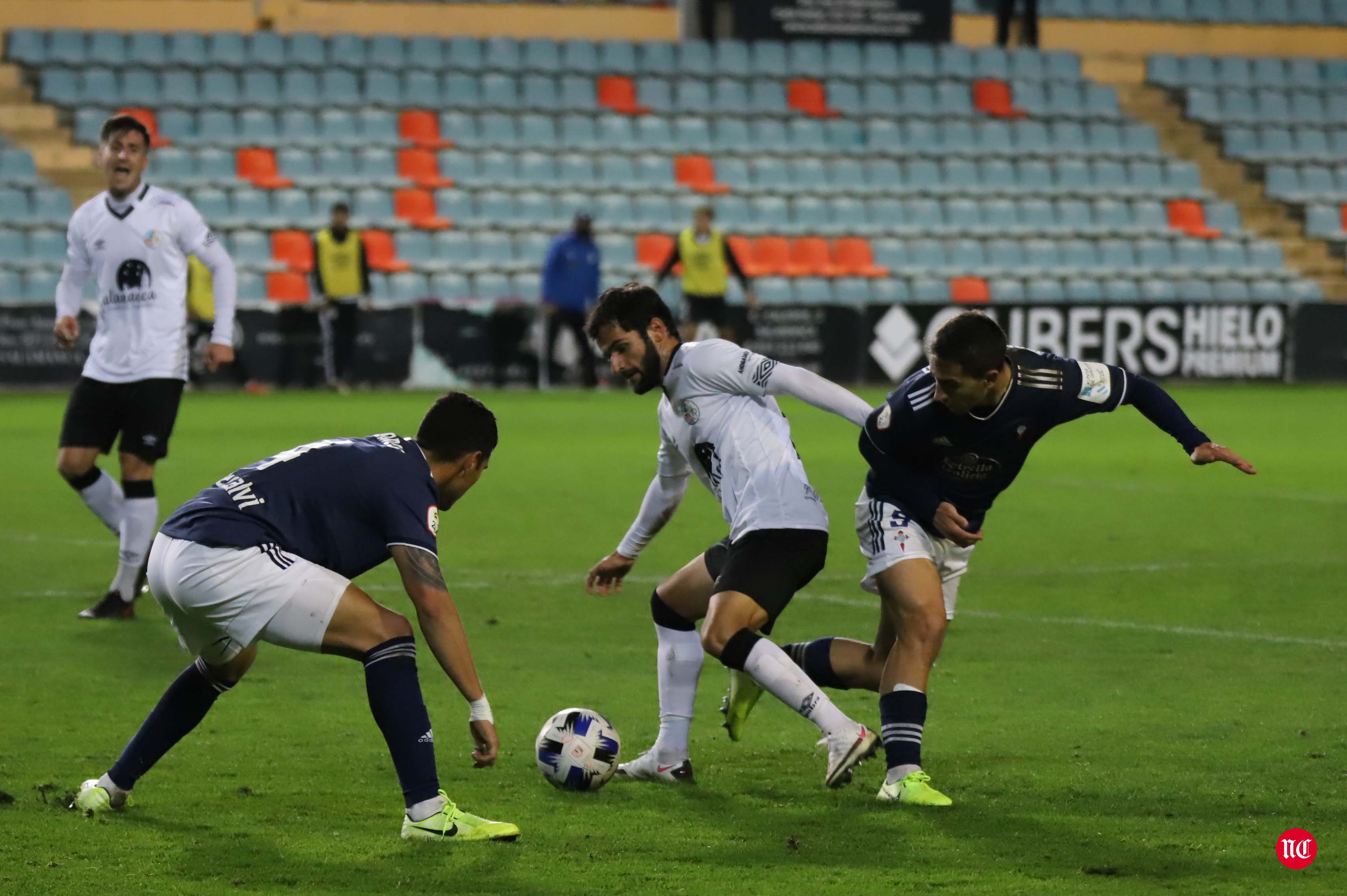 Fotos: El Salamanca UDS goleado ante el Celta B (0-3)