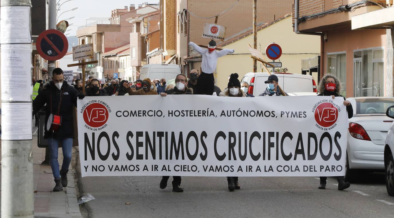 Fotos: Protesta de los autónomos en Venta de Baños, Palencia