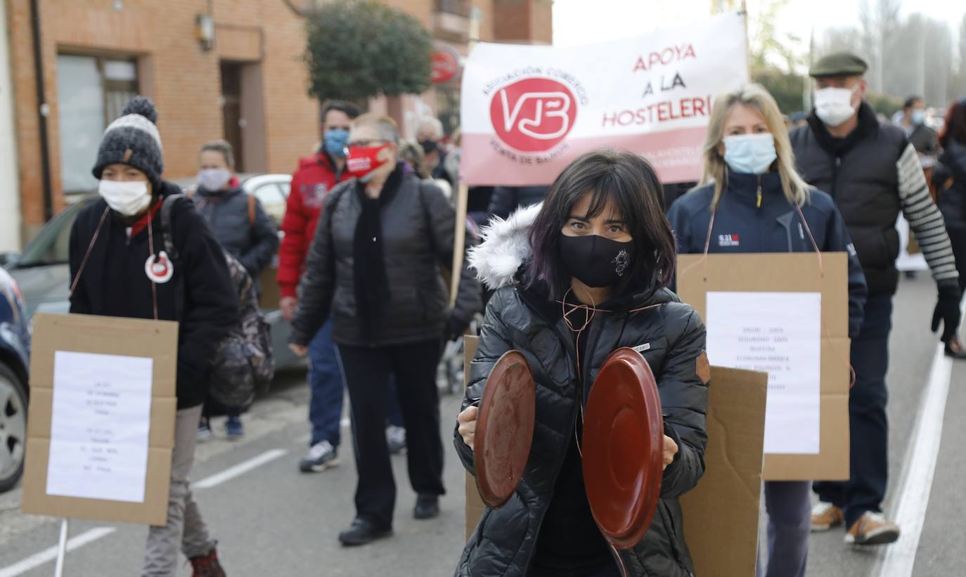 Fotos: Protesta de los autónomos en Venta de Baños, Palencia