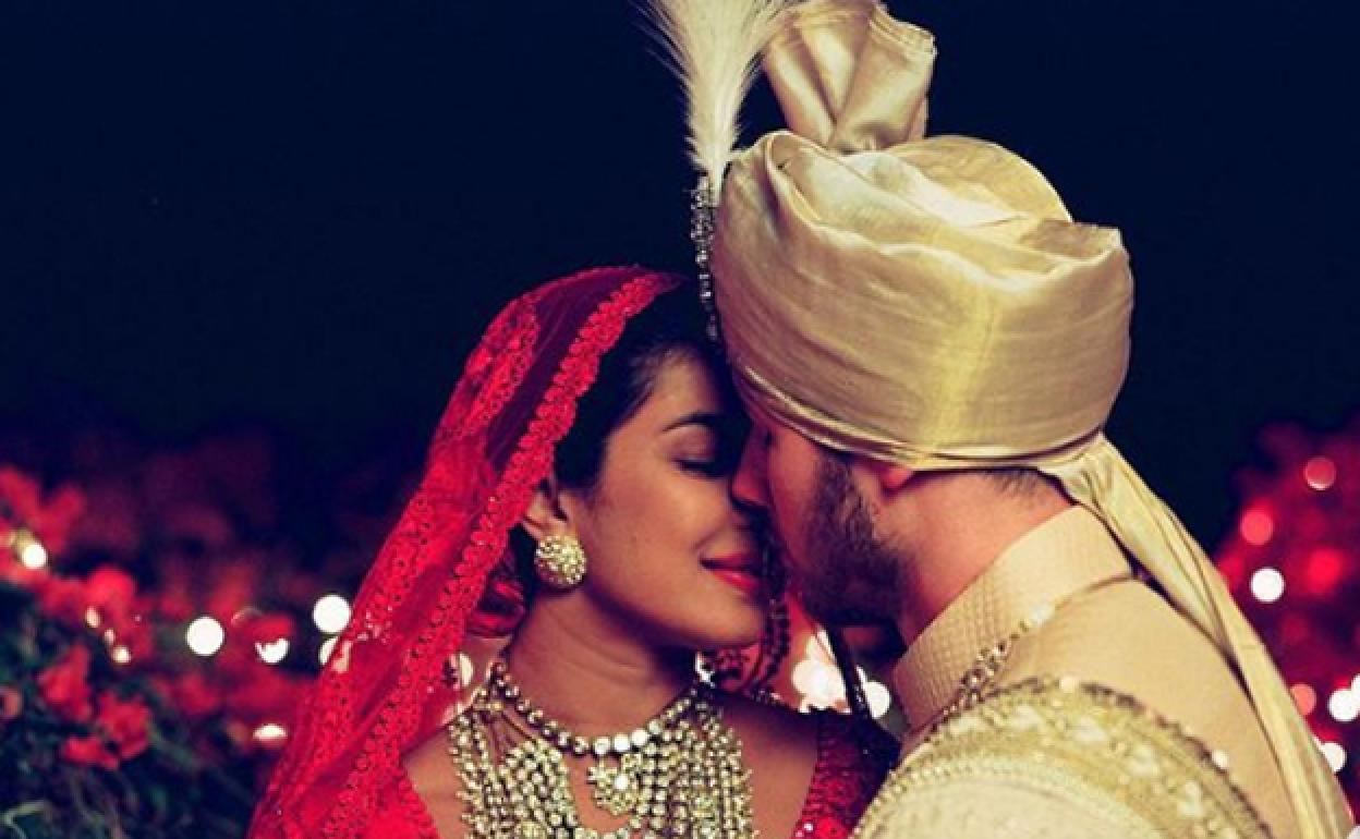 Priyanka Chopra y Nick Jonas el día de su boda.