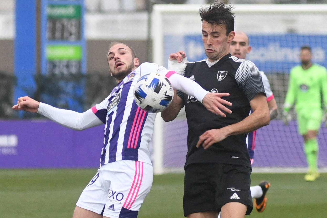 Fotos: Real Valladolid Promesas 0-1 Lealtad